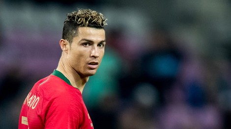 Ronaldo kljub covidu-19 s posebnim letalom nazaj v Italijo, karanteno nadaljuje v Torinu