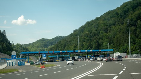 Ob meji oranžni le še hrvaška Istra, Primorsko-goranska županija in avstrijska Koroška