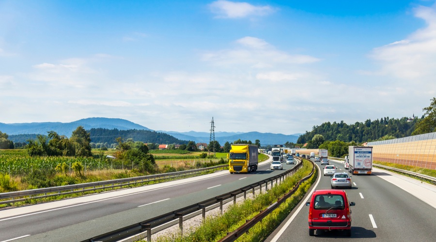 Tukaj si lahko prenesete obrazec za prehajanje med občinami (foto: Shutterstock)