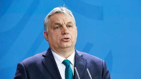 Viktor Orban napovedal prvo pošiljko cepiva konec leta