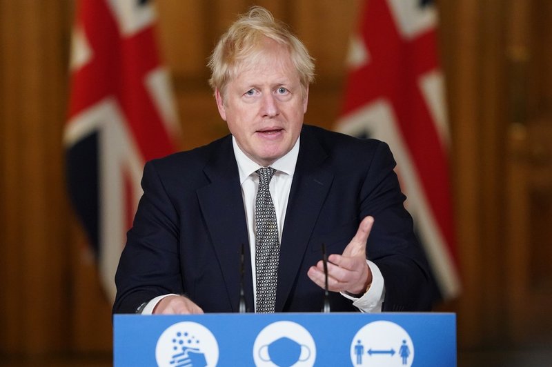 Britanski premier Boris Johnson napovedal enomesečno karanteno (foto: profimedia)