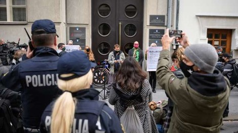 V kolesarskem protestniškem gibanju se zaradi možnega nasilja distancirajo od današnjega protesta