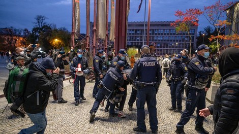 Odbor za notranje zadeve na zaprti seji o ozadju četrtkovega nasilnega protesta