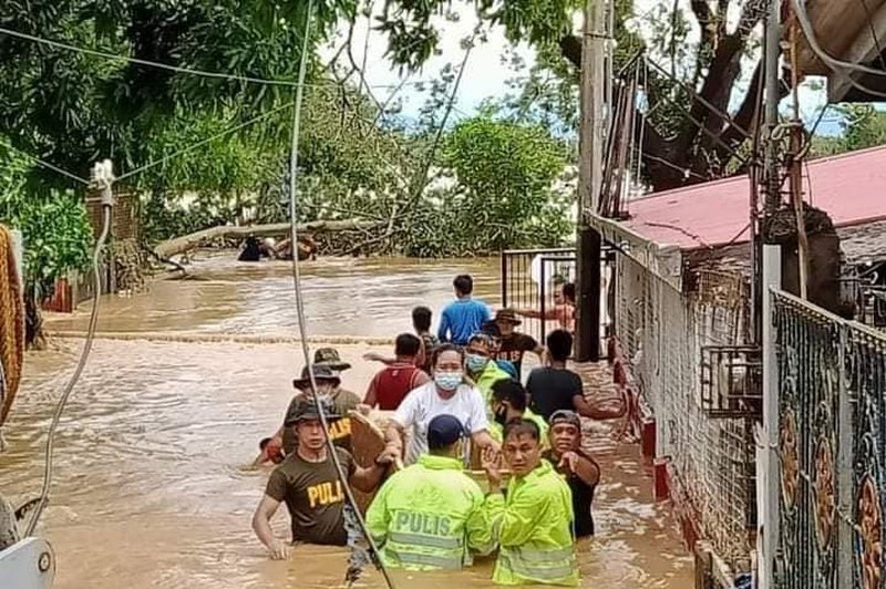 Tajfun Vamco najhuje prizadel filipinsko prestolnico Manilo (foto: profimedia)