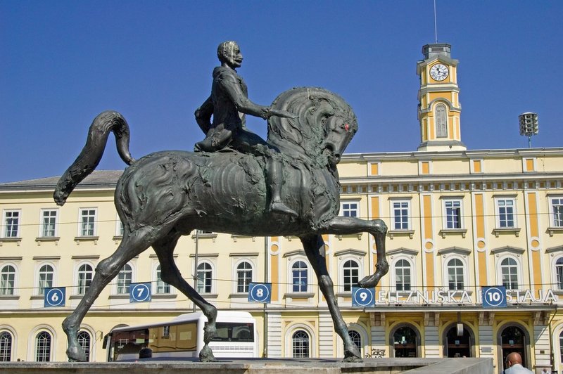 Slovenija danes obeležuje dan Rudolfa Maistra, letos brez državne proslave (foto: Profimedia)