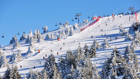 Italijani za odprtje vseh smučišč po Evropi šele konec januarja; Slovenski žičničarji: V tem primeru bomo propadli