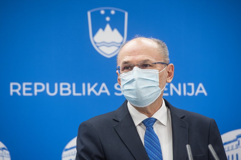 Kacin: Do sobote brez sprememb pri ukrepih (foto: Bor Slana/STA)