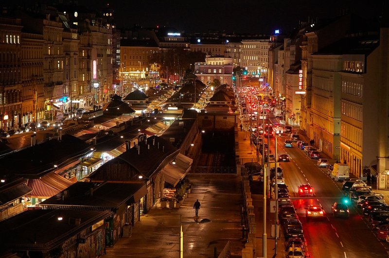 Avstrijci močno zaskrbljeni zaradi novega seva koronavirusa (foto: profimedia)