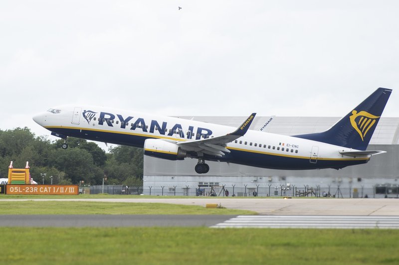 Ryanair napoveduje rekordno izgubo (foto: Profimedia)