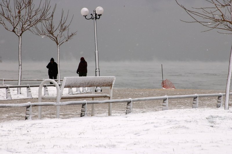 Grčijo zajelo obilno sneženje, kakršnega ne pomnijo že več let (foto: Profimedia)