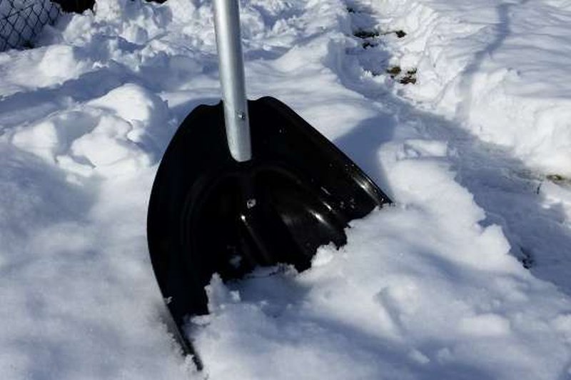 Ukrajinec lažno prijavil umor, da bi mu policija očistila sneg (foto: Aljoša Rehar/STA)