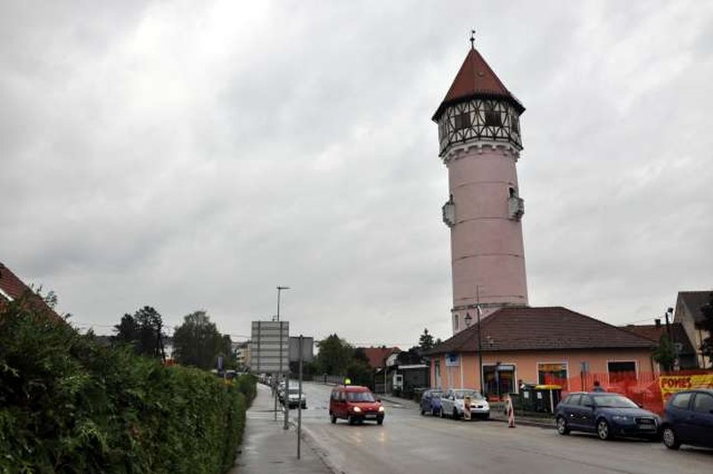 V Brežicah bodo prenovljeni vodovodni stolp namenili turizmu (foto: Rasto Božič/STA)