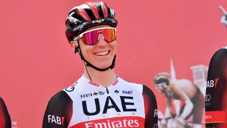 Pogačar podaljšal sodelovanje s svojo ekipo UAE Team Emirates do leta 2026