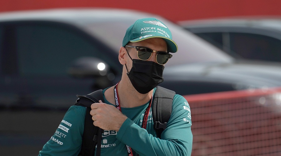 Vettel imenoval svojega Astona Martina po Bondovem dekletu (foto: Profimedia)