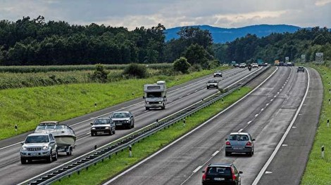 Na Hrvaškem načrtujejo dodatne omejitve za voznike