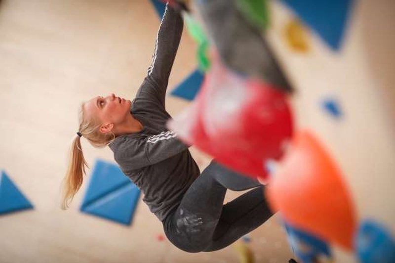 Janja Garnbret po 238 dneh znova na startu svetovnega pokala (foto: Anže Malovrh/STA)