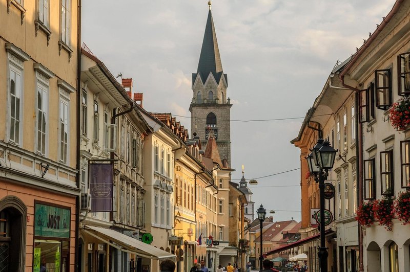 Kranju priznanje za najbolj uspešno občino v državi pri razvoju e-mobilnosti (foto: profimedia)