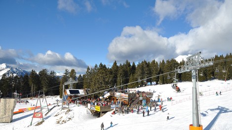 Rekordno dolga sezona na Krvavcu se danes zaključuje, na Kaninu smuka še do nedelje