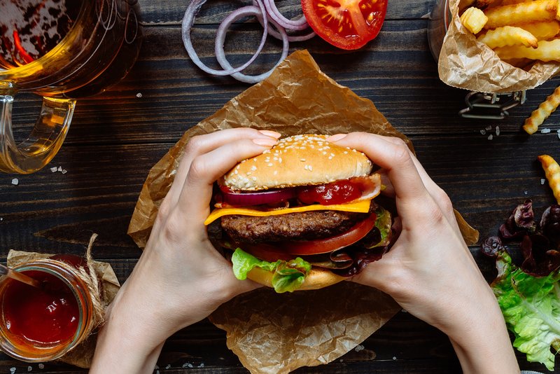 Svetovni dan hamburgerja: V Sloveniji je najbolj priljubljen hamburger s sirom (foto: Shutterstock)