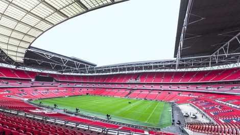 Stadion Wembley bo za finale eura gostil največjo britansko množico ljudi po več kot 15 mesecih