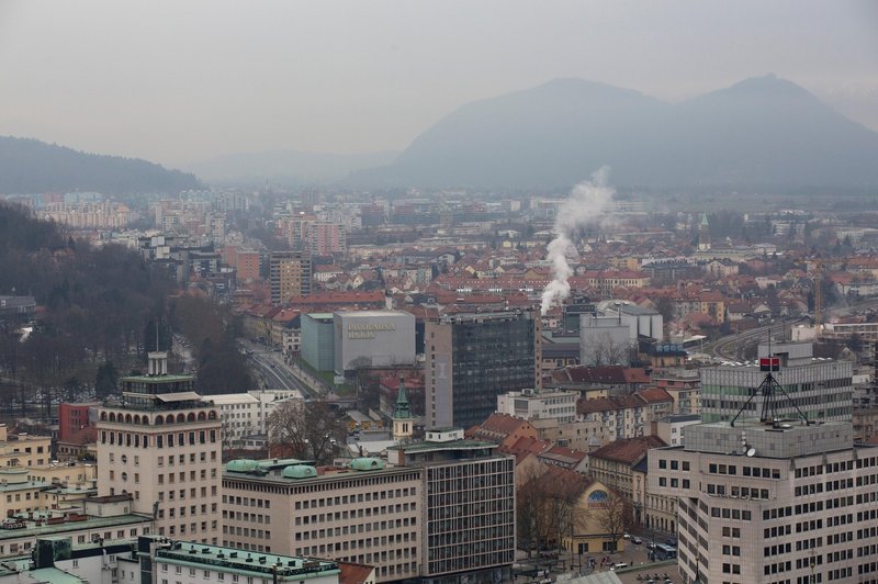 Maribor z zmerno, Ljubljana z visoko onesnaženostjo zraka (foto: Profimedia)