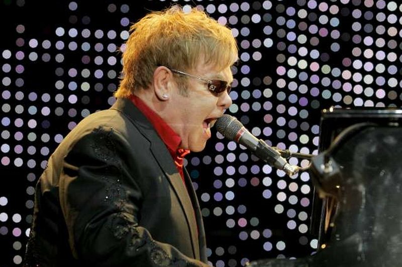 Elton John naznanil nove datume poslovilne turneje (foto: Daniel Novakovič/STA)