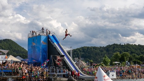 Rekordni poleti na Velenjski plaži