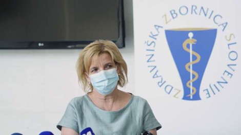 Beovićeva: Stroka mora stati za tem, da se vsi ljudje cepijo proti covidu-19