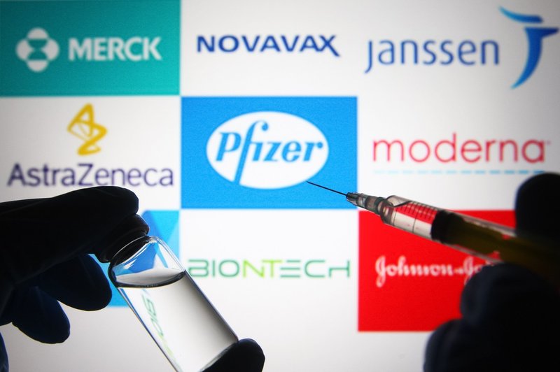 Kombinacija cepiv Pfizer in AstraZeneca učinkovita proti različici delta (foto: profimedia)