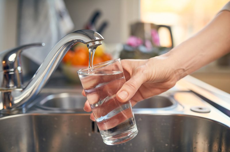 V Sloveniji voda prvič potrjena kot možen vir okužbe z zajčjo mrzlico (foto: Shutterstock)