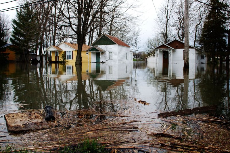 Migrantom, ki jih poznamo, se bodo zaradi podnebnih sprememb kmalu pridružili še okoljski (foto: profimedia)