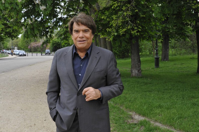 Poslovil se je Bernard Tapie, francoski poslovnež, politik, igralec, pevec in televizijski voditelj (foto: profimedia)