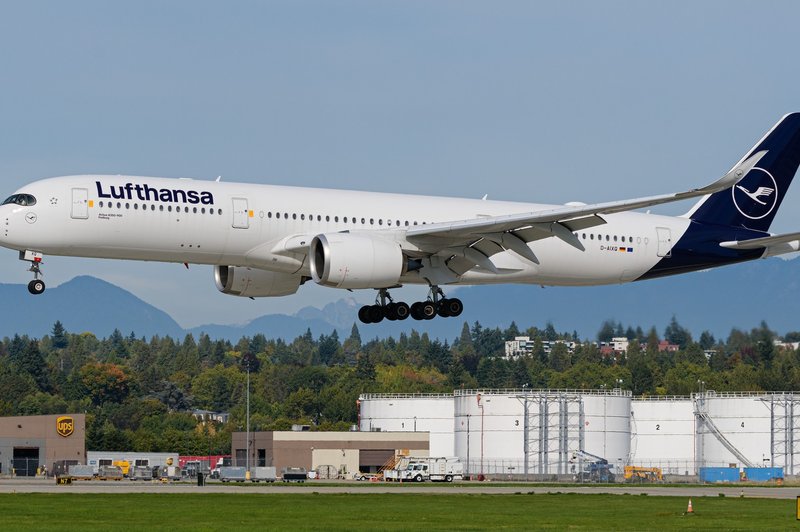 Lufthansa s 130 dodatnimi leti na sončne destinacije (foto: Profimedia)