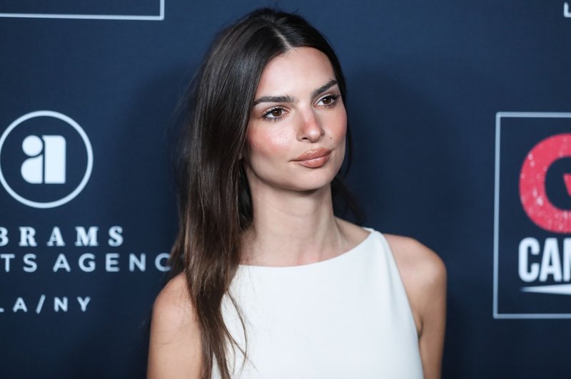 Manekenka Emily Ratajkowski pojasnila, zakaj o spolnem napadu ni spregovorila prej - se je odločila prav? (foto: Profimedia)