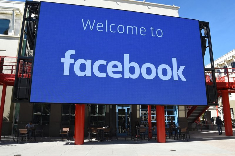 Facebook spreminja ime – 5 stvari, ki jih morate vedeti (foto: Profimedia)