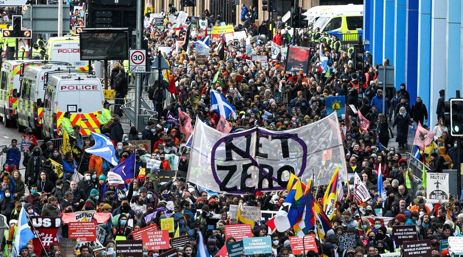 Protesti za podnebno pravičnost na ulicah združili več milijonov ljudi po svetu (foto: profimedia)