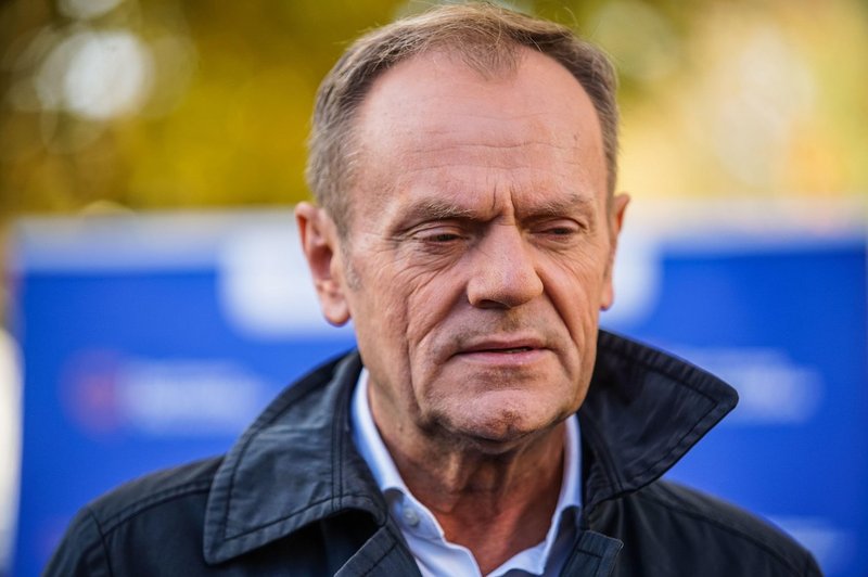 Nekdanji predsednik Evropskega sveta Donald Tusk ostal brez vozniškega dovoljenja (foto: profimedia)