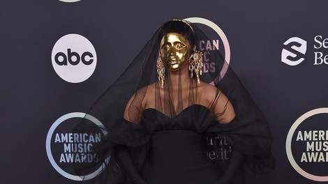 To so najlepše oblečeni zvezdniki s podelitve nagrad American Music Awards