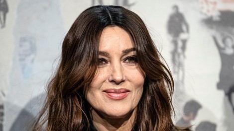 Monica Bellucci že dolgo ni imela TAKO dolgih las!