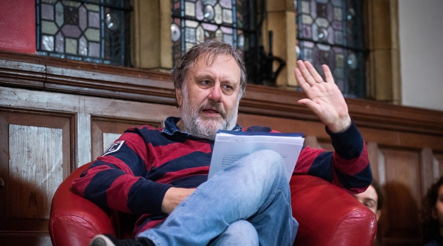 Žižek napoveduje: "Potrebujemo še večje krize in še večje šoke, da se bomo zbudili!" (foto: Profimedia)