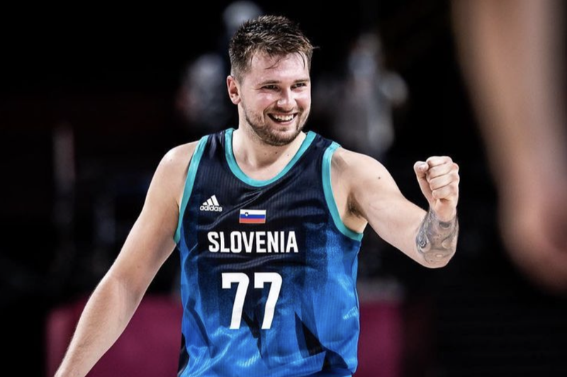 [VIDEO] Luka Dončić novinec na TikToku: Vragolije z žogo ter več kot 2,2 milijonov ogledov (foto: IG: @lukadoncic)