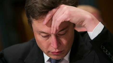 Musk ponovno zagrozil z odstopom od prevzema Twitterja