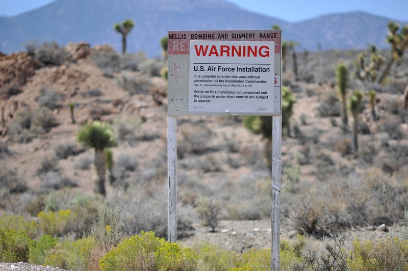 BIZARNO: Z bombo želel ukrasti letalo, da bi videl razvpito 'Area 51' (foto: Profimedia)