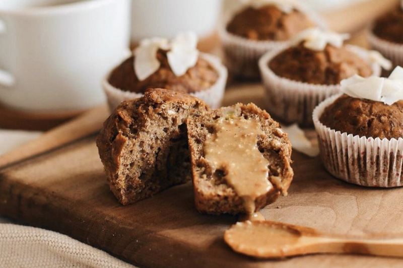 Okusni praznični bananini kolački in po vrhu še veganski (foto: IG: @svojasrecka)