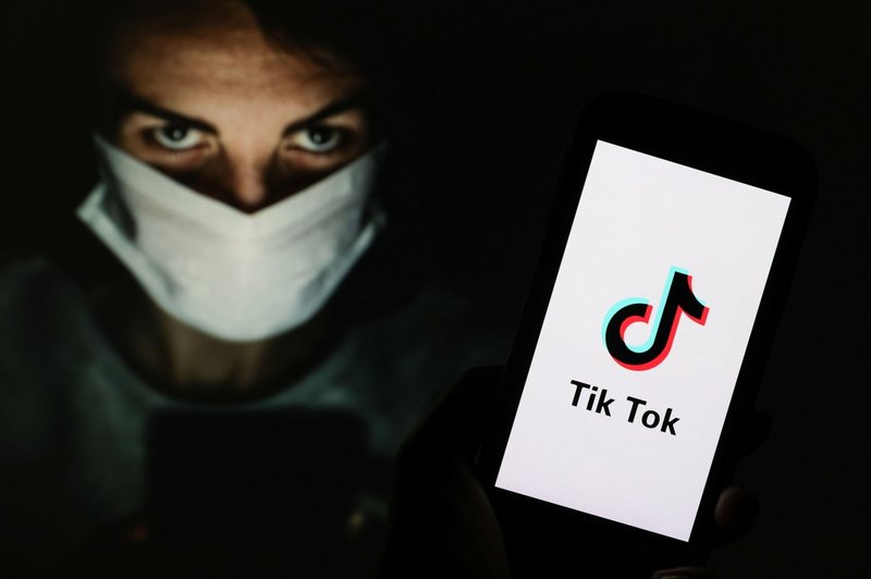 Zaradi tega TikTok trenda strokovnjaki prižgali vse rdeče alarme (foto: Profimedia)