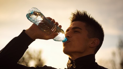 Kaj lahko pričakujete, če se za 1 mesec odrečete alkoholu (2. teden bo še posebno presenetljiv!)