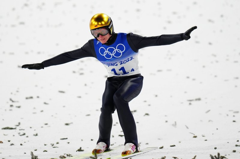 Nov škandal smučarskih skakalcev: Je s pomočjo neustreznega dresa osvojil olimpijski bron? (foto: Profimedia)