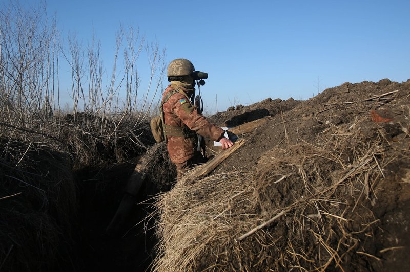 V Ukrajini se je začela vojna, ruska vojska napada iz vzhoda in severa, eksplozije v več mestih (foto: Profimedia)