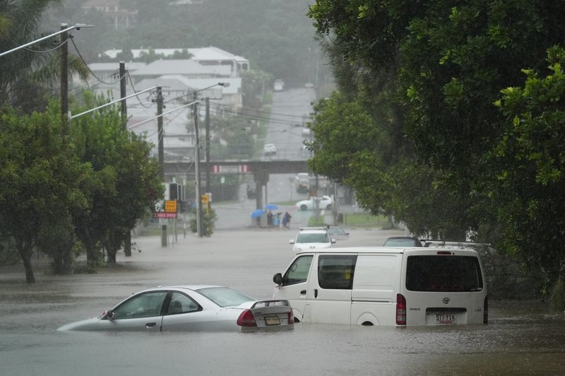 Poplave, kakršnih Avstralci ne pomnijo, terjale najmanj 14 življenj (foto: profimedia)