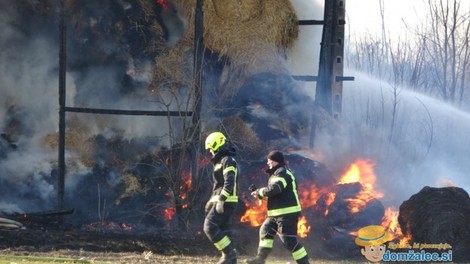 FOTO in VIDEO: Razkrivamo, kdo je znana oseba, ki so jo gasilci našli v gorečem objektu